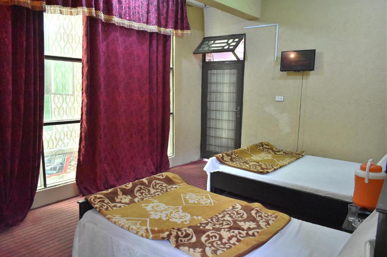 Zara Residence 1 Saidu Sharif ภายนอก รูปภาพ